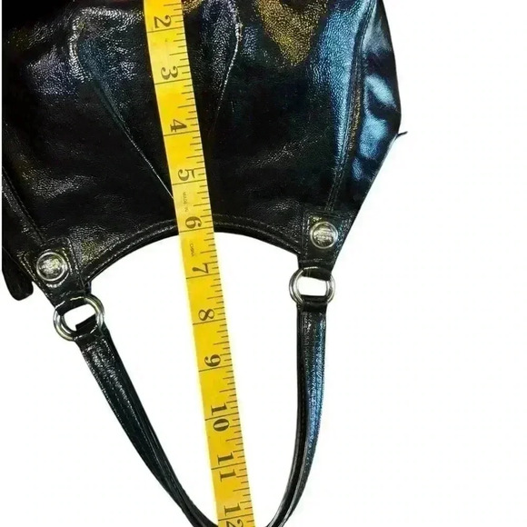 Coach Mia Patent Mini Maggie - Picture 15 of 16